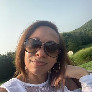 Meet your Posher, Paula